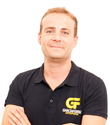 Ra&uacute;l Bell&oacute;n